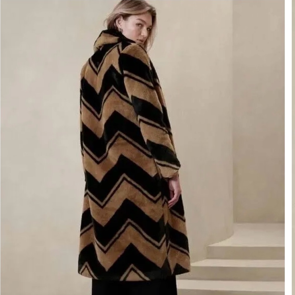 Banana Republic Factory, Faux Fur Coat